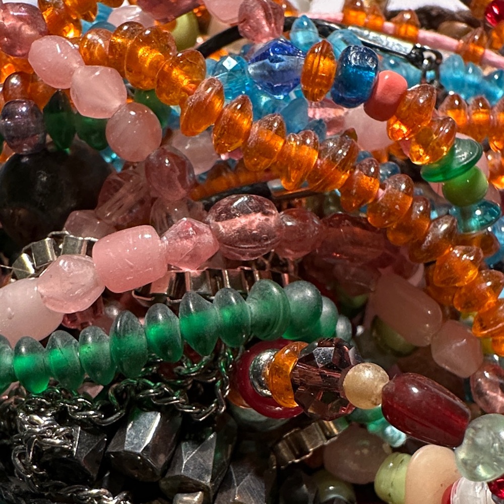 Vibrant Craft/Jewelry Supplies - 3LBs - Picture 12 of 16